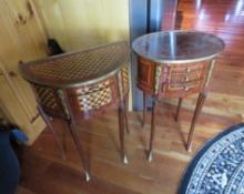(2) Wooden Decorative End Tables