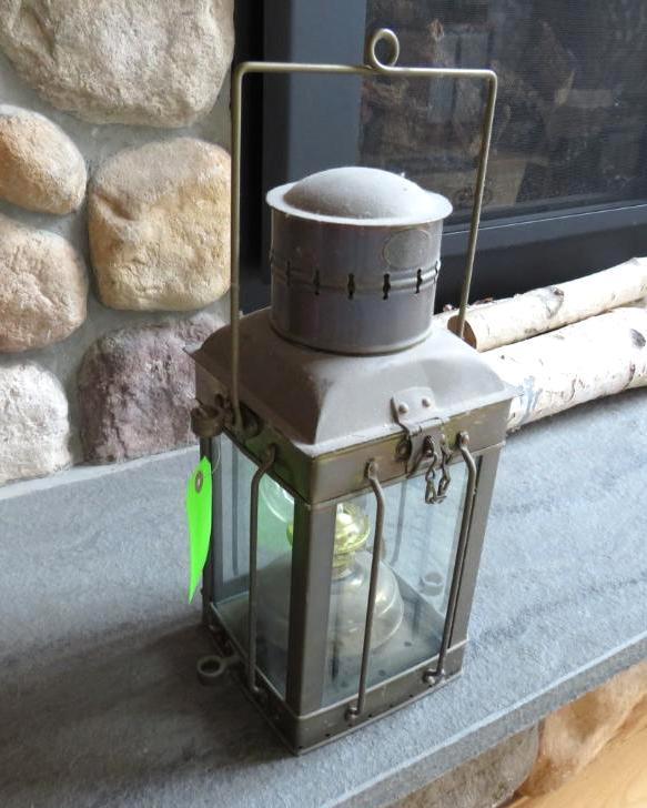 Great Brass Kerosene Lantern w/ Bale & Side Hangers
