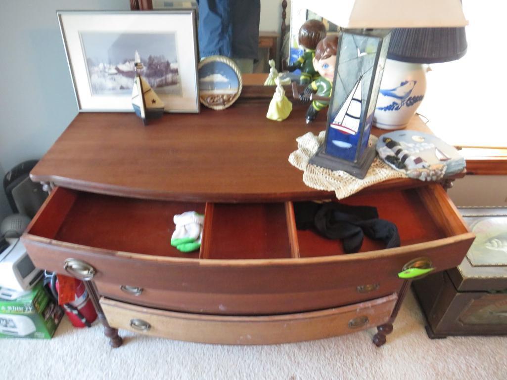 Mahogany Veneer Bow Front Dresser w/ Mirror