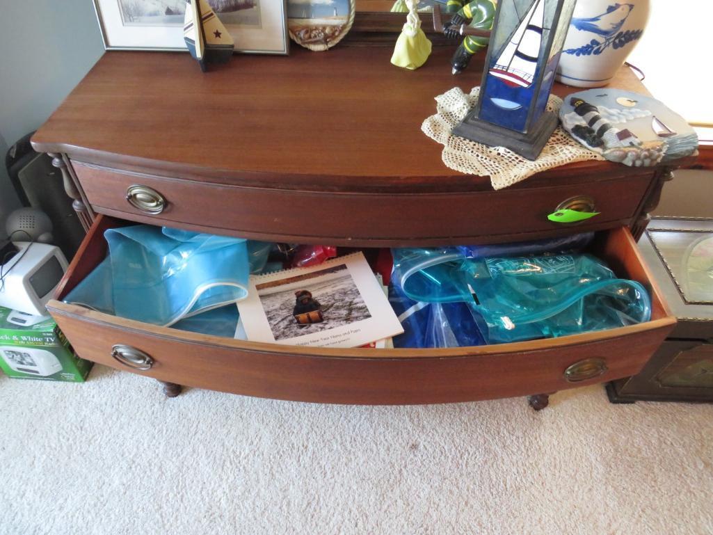 Mahogany Veneer Bow Front Dresser w/ Mirror