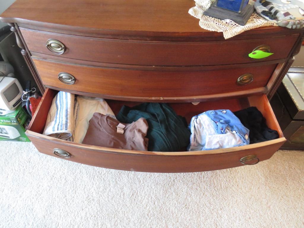 Mahogany Veneer Bow Front Dresser w/ Mirror