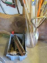 Asst. Fiberglass Driveway Flags & Dowels