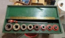Ridgid Manual Pipe Threader w/ (8) Dies