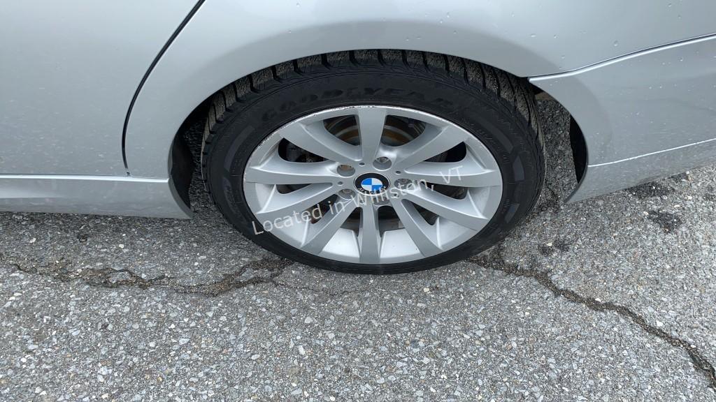 2011 BMW 3 Series 328i xDri I6, 3