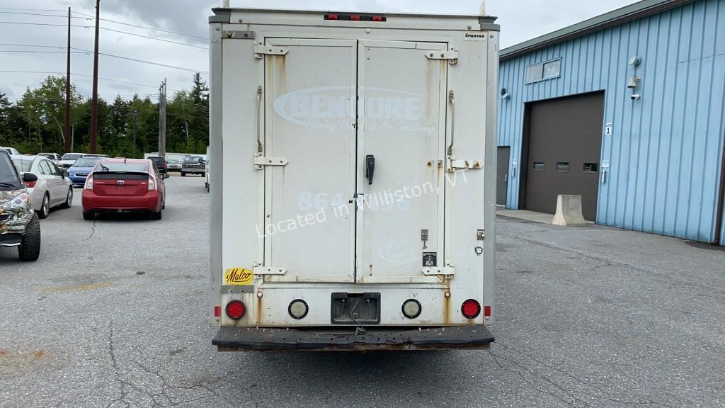 2014 GMC Savana 3500 V8, 6