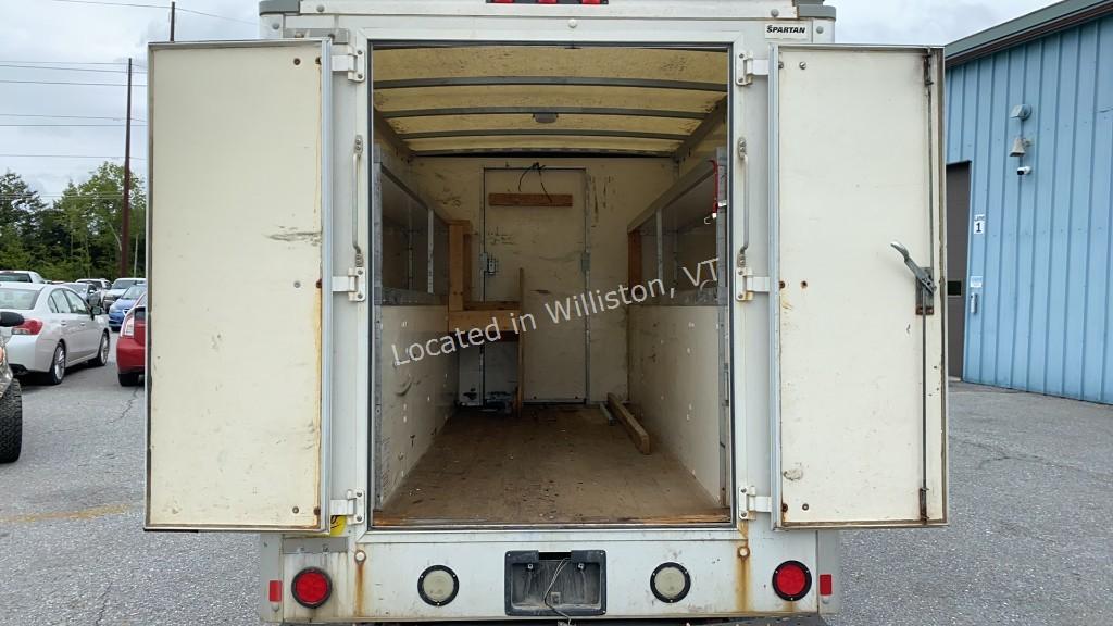 2014 GMC Savana 3500 V8, 6