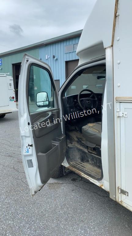 2014 GMC Savana 3500 V8, 6