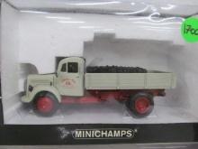 (2) Minichamps Trucks