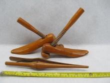Shaker Glove Stretcher & Non-Shaker Shoe Lasts