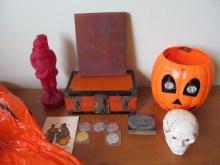 B/O Jack O Lantern, Mini Trunk, Santa Bottle, Etc