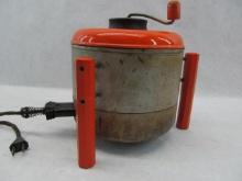 US Mfg Co Halloween Colored Popcorn Popper