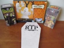 (2) 1991 Universal Studios Windups, Marble RIP, Ghost Lights