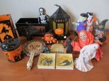(18pc.) Group of Halloweenalia