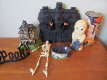 (9pc.) Halloween Group