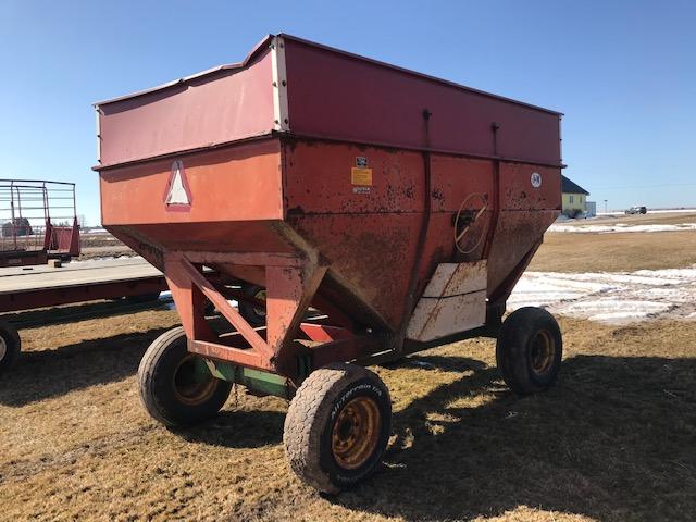 J&M 350 Bu. Gravity Wagon w/ John Deere 1075 Running Gear