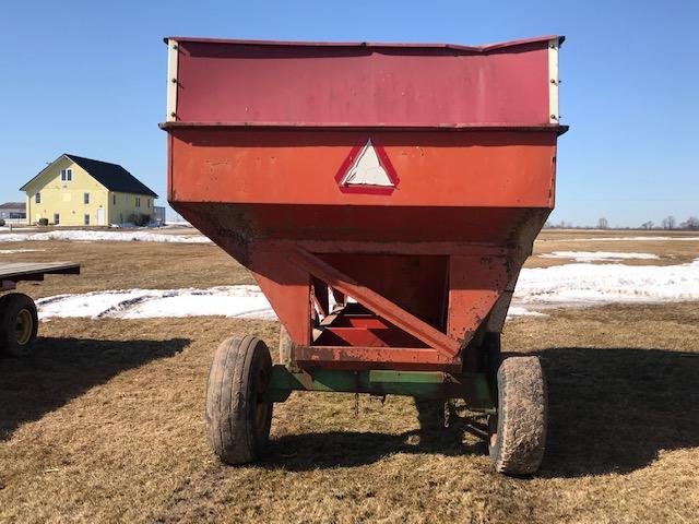 J&M 350 Bu. Gravity Wagon w/ John Deere 1075 Running Gear
