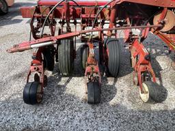 International 800 Cyclo-Air Parts Planter