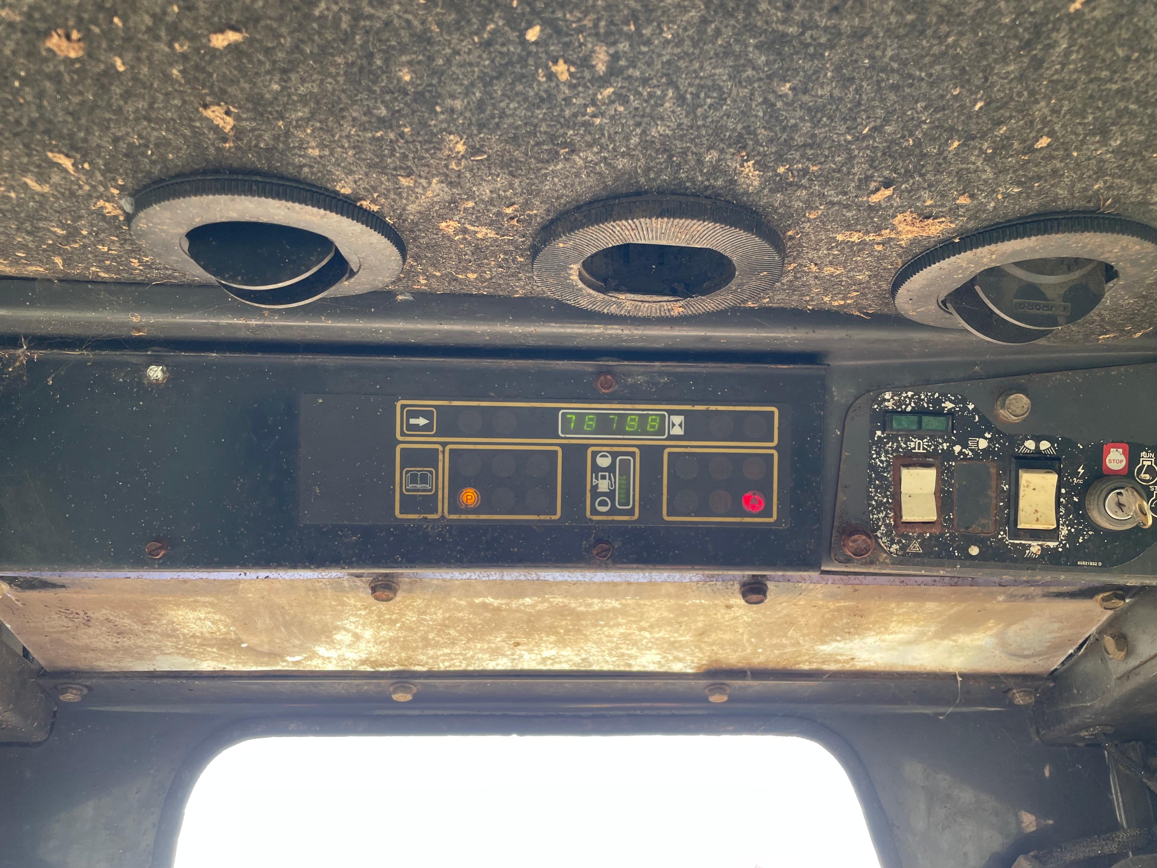 New Holland LS170