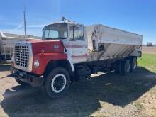 Ford 9000 Truck