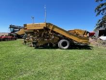 Double L 853 4-row Harvester