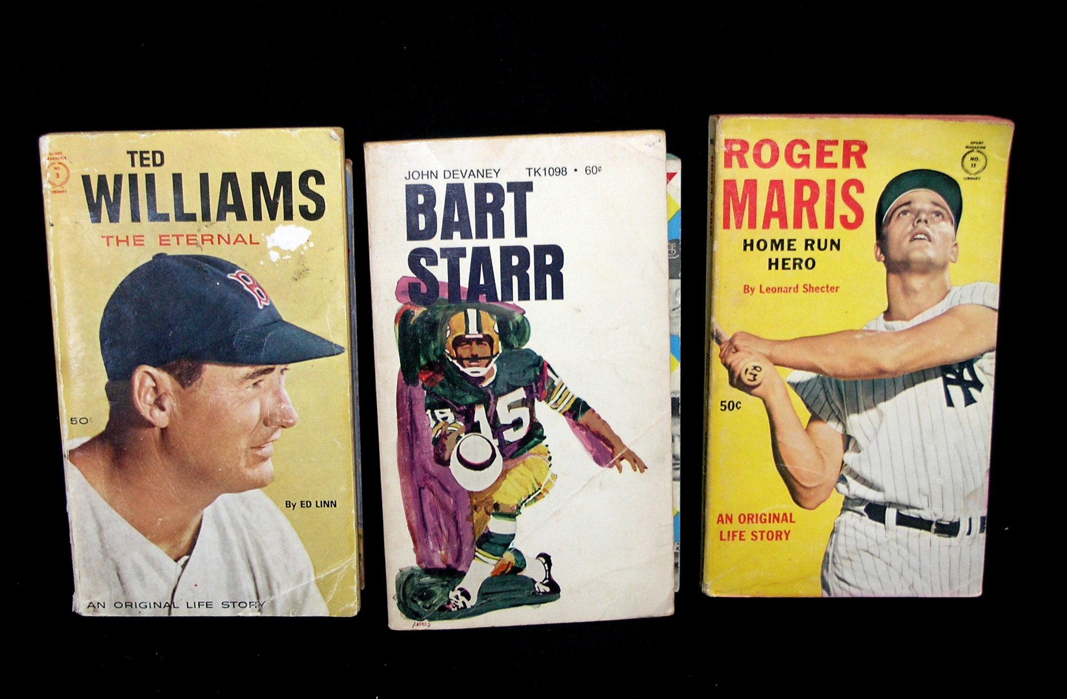 (11) 1950-1970's Sports Reference Books Lucky To Be A Yankee Joe Dimaggio B