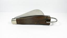 1946-1973 Schrade-Walden Pattern 136 Walnut Pruner. Unsharpened  Near Mint