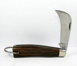 1946-1973 Schrade-Walden Pattern 136 Walnut Pruner. Unsharpened  Near Mint