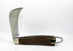 1946-1973 Schrade-Walden Pattern 136 Walnut Pruner. Unsharpened  Near Mint