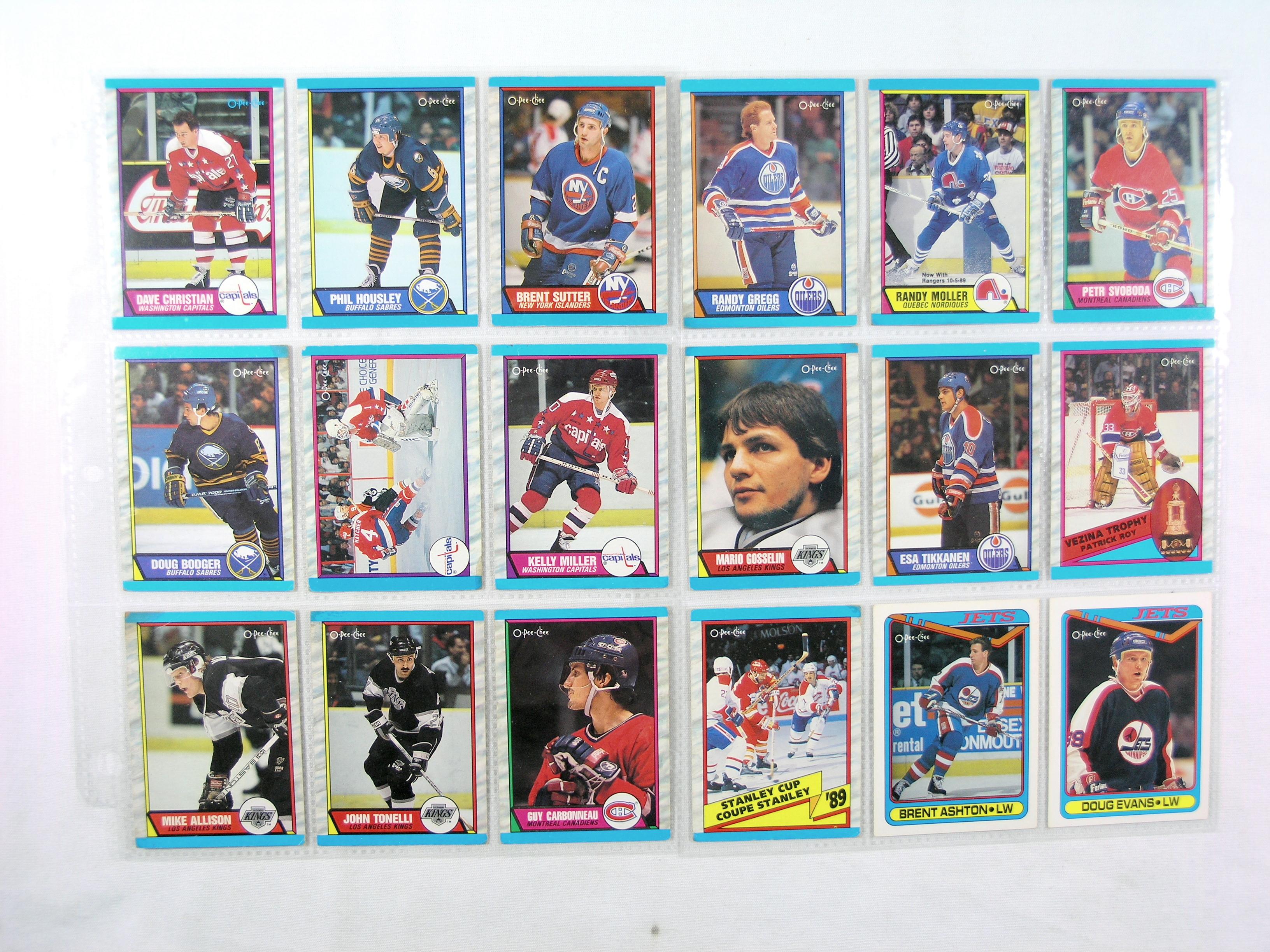 (123) 1990s O-Pee-Chee Hockey Cards. NM-Mint Conditions