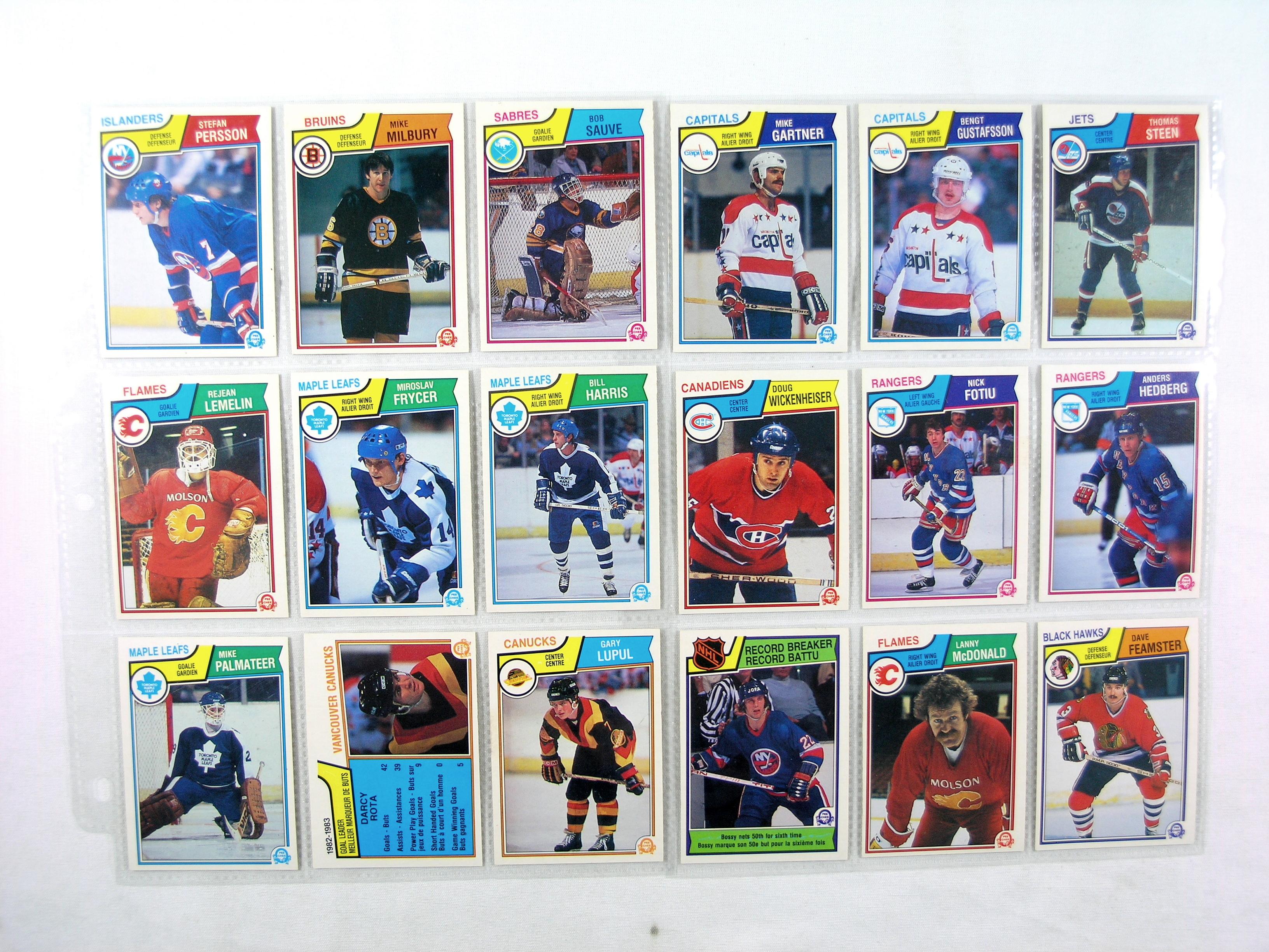 (123) 1990s O-Pee-Chee Hockey Cards. NM-Mint Conditions