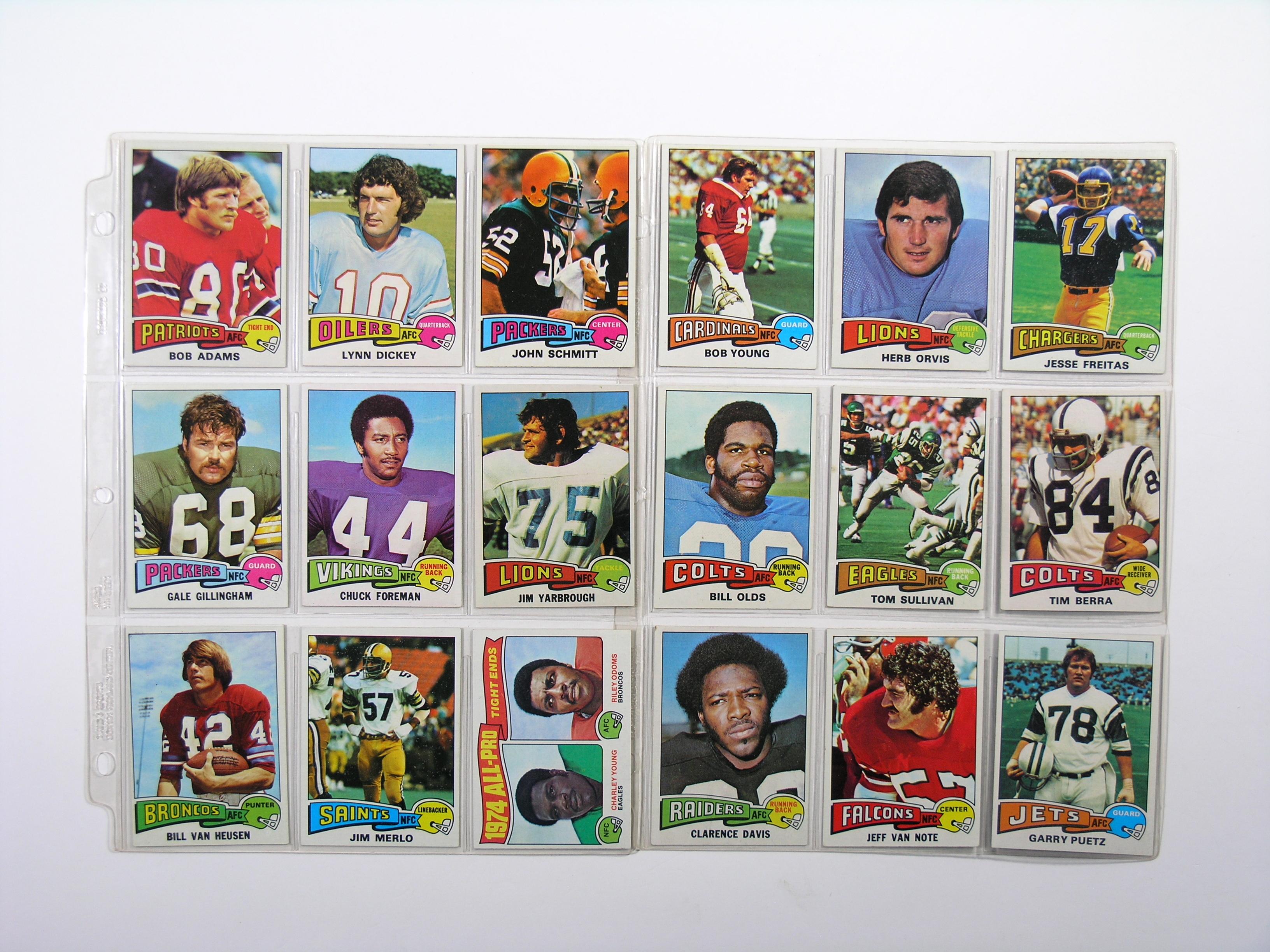 (225) 1975 Topps Football Cards VG/EX to EX Conditions