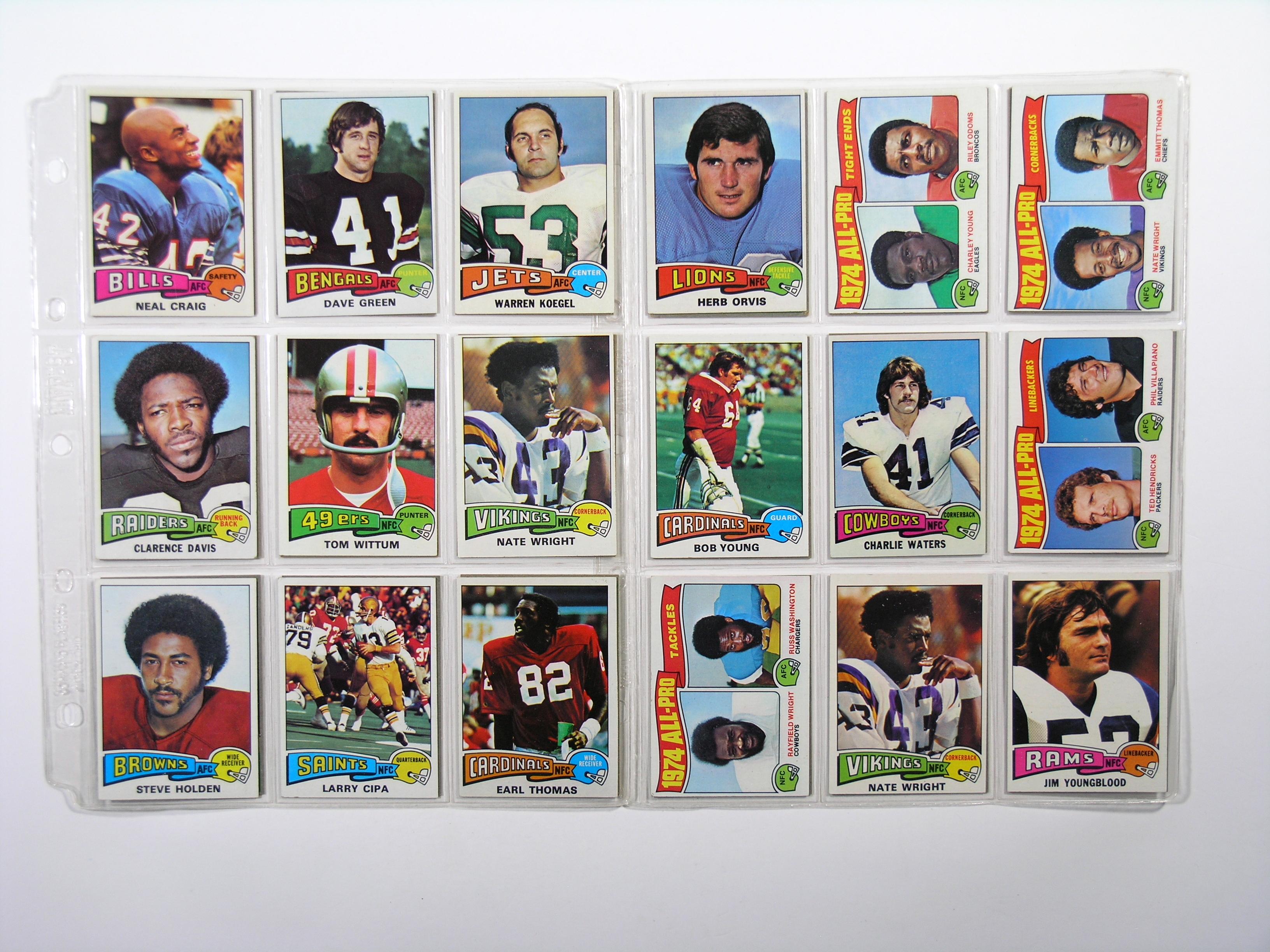 (225) 1975 Topps Football Cards VG/EX to EX Conditions