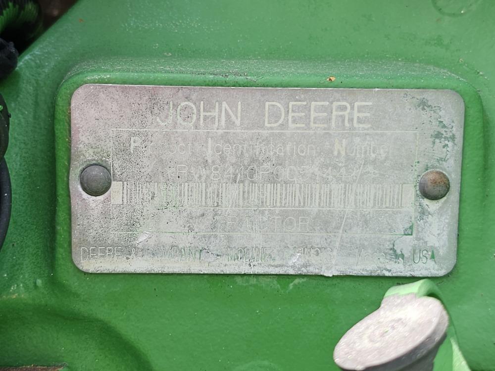 John Deere 8410