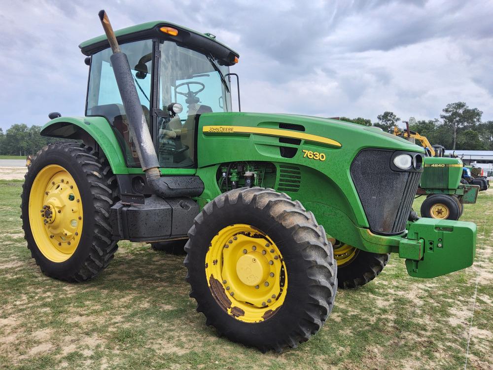 John Deere 7630