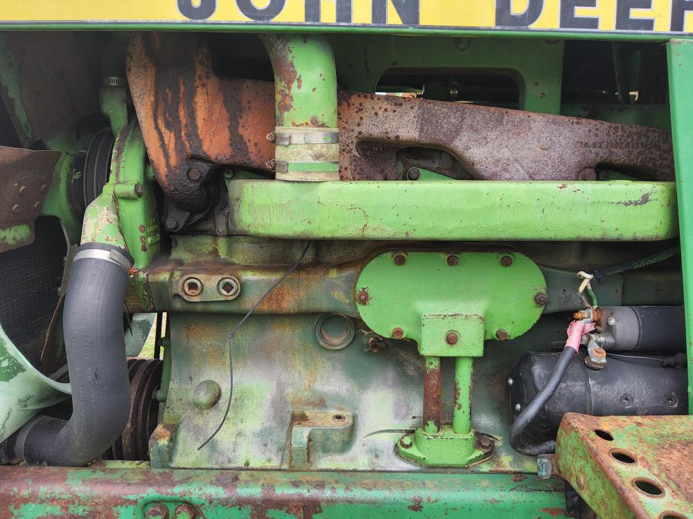 John Deere 4240