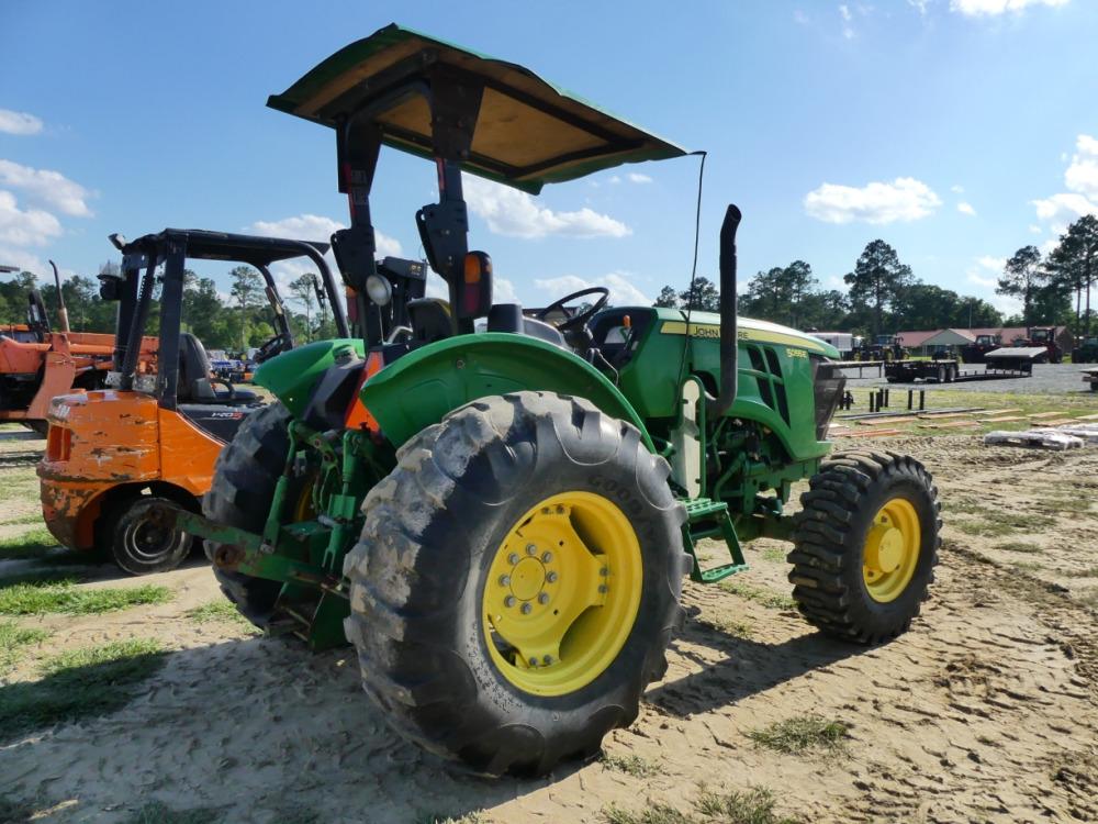 2015 John Deere 5055E