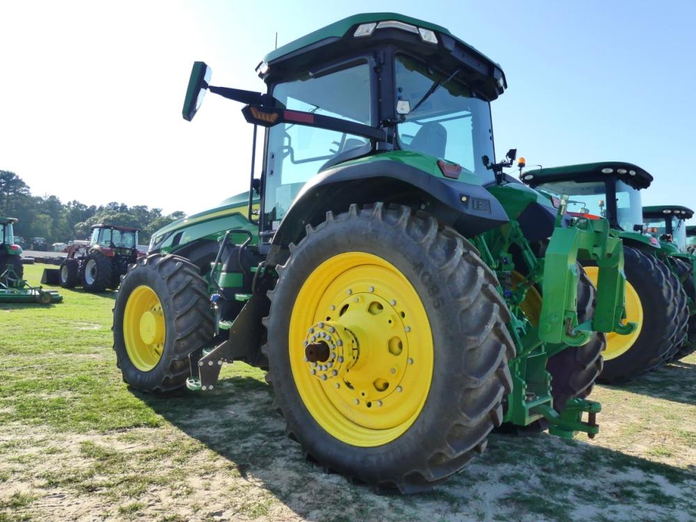 2022 John Deere 8R 310