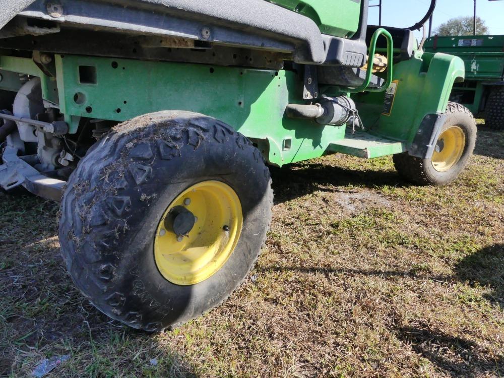 John Deere 4x2 TX Gator