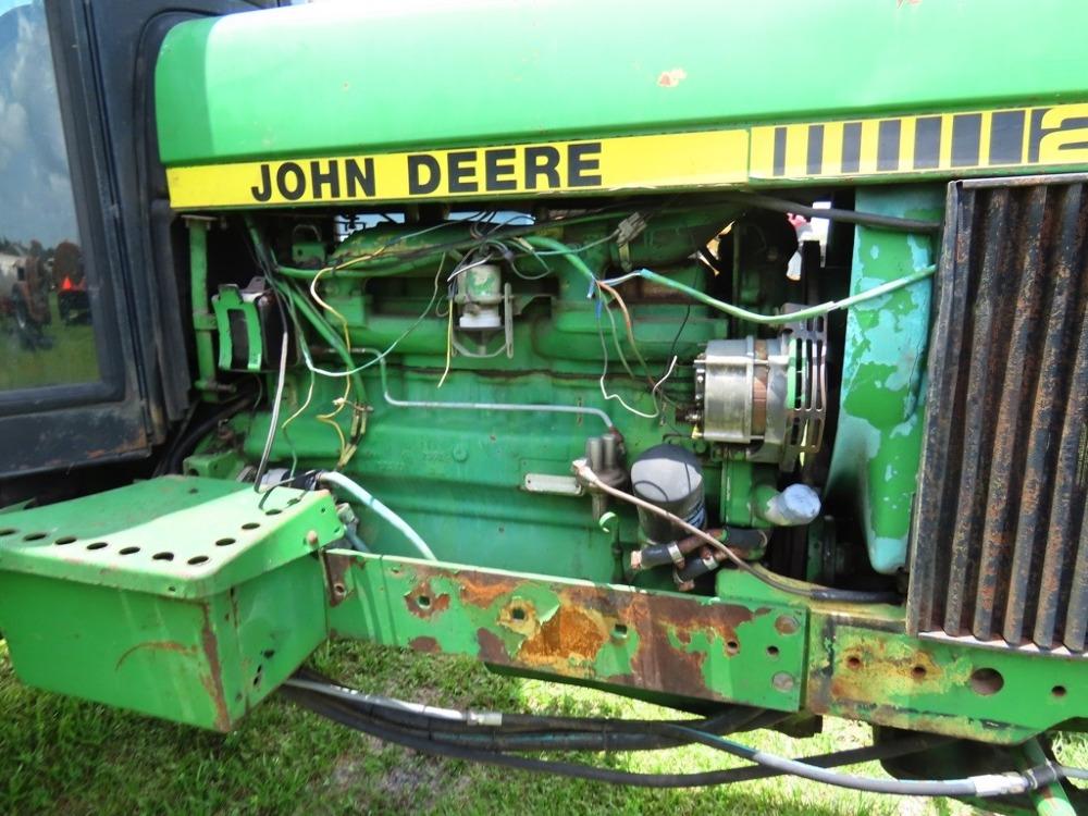 John Deere 2950