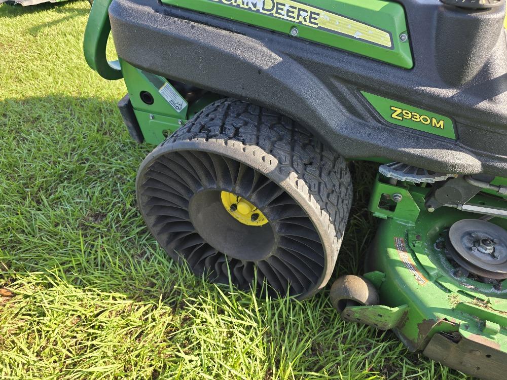 2019 John Deere Z930M