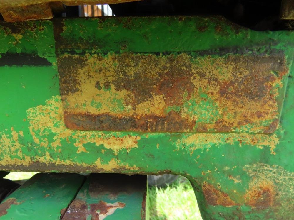 John Deere 2950