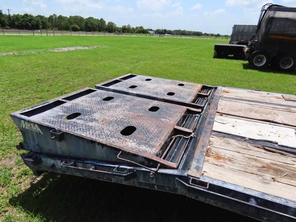2016 BigTex 40' Gooseneck Trailer