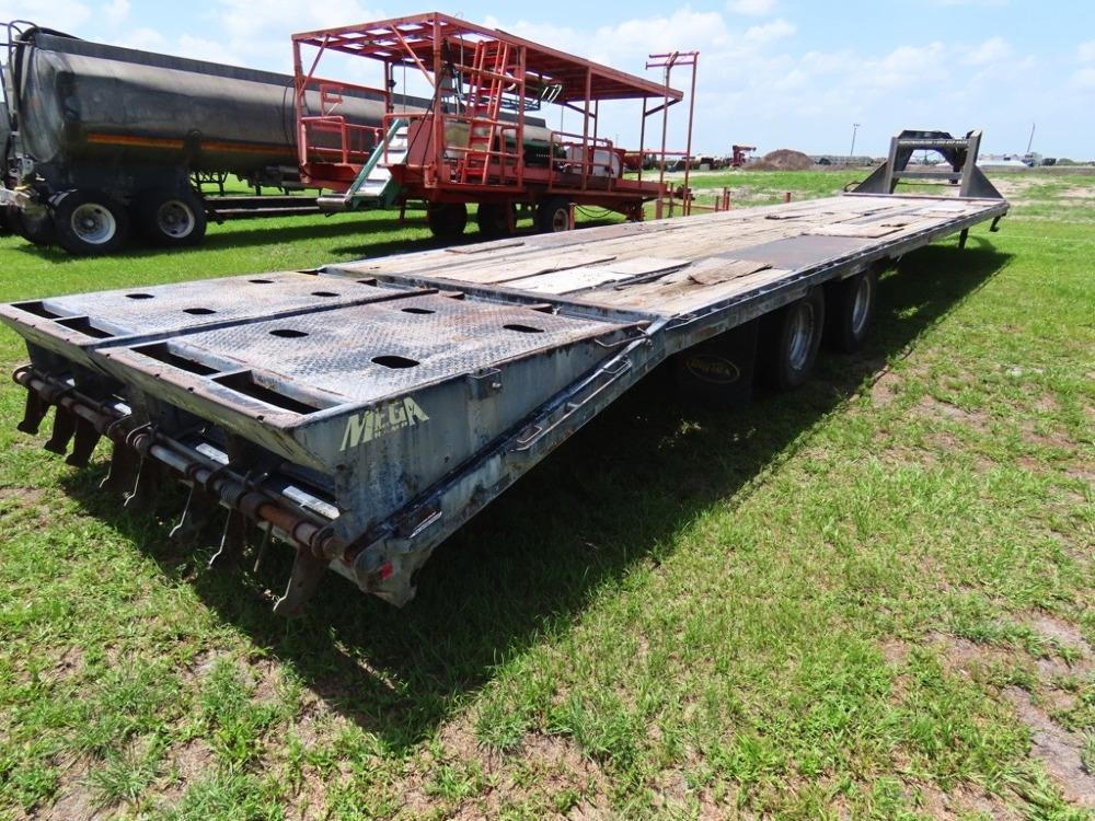 2016 BigTex 40' Gooseneck Trailer