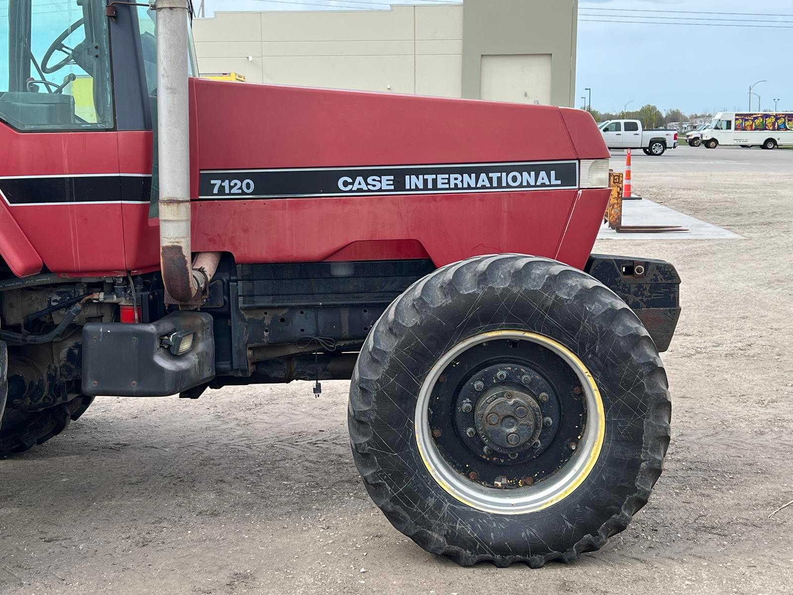 1989 Case Magnum 7120 Mfwd Tractor