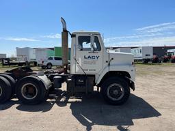 1979 International F-2275 Day Cab Semi Truck - Diesel