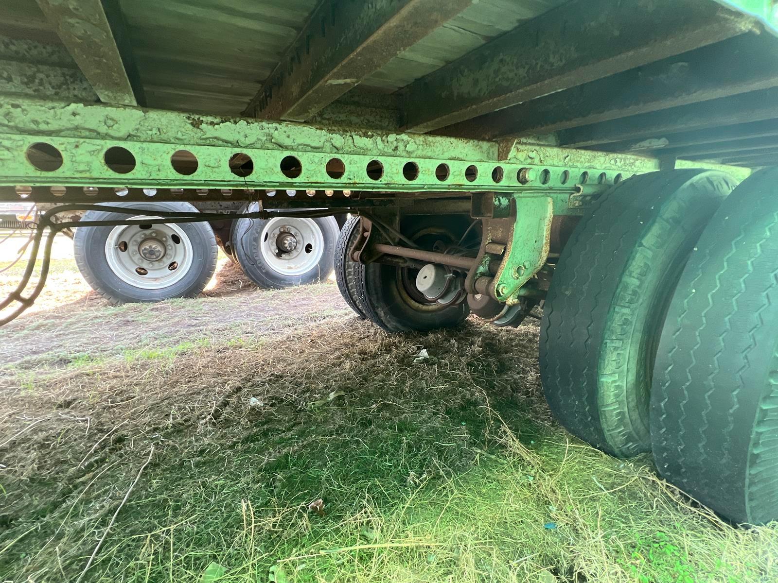 1977 Stoughton 44ft Enclosed Dry Van Trailer