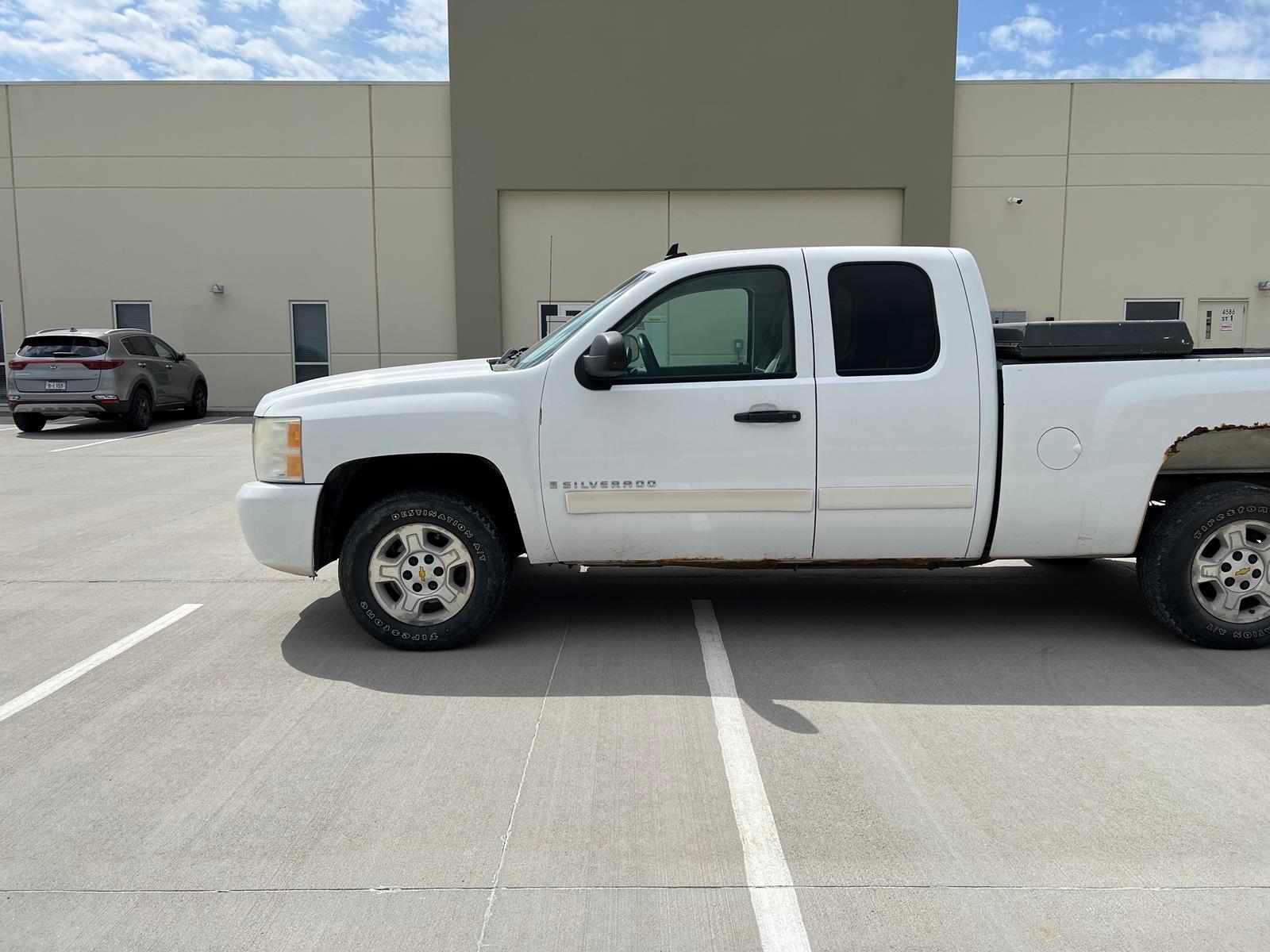 2008 Chevrolet Silverado 1500 Extended Cab Pickup - Gasoline