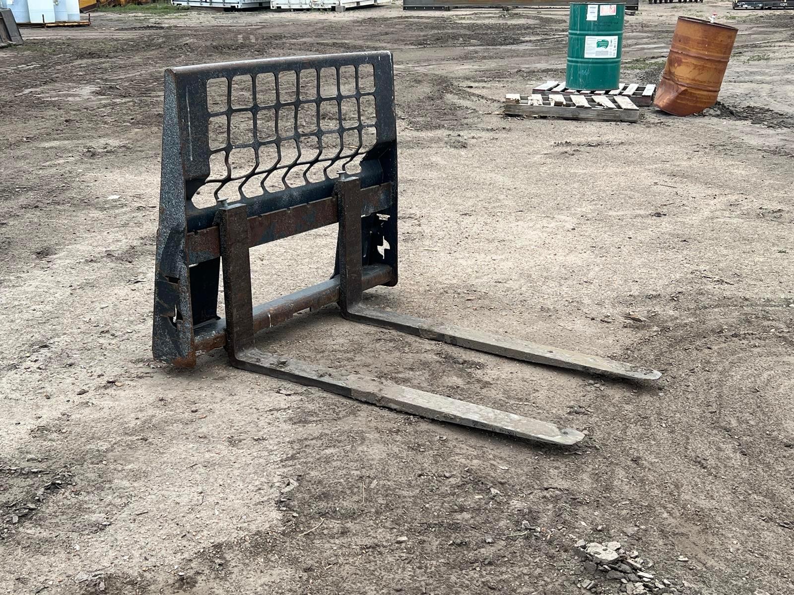 Bobcat 48in Pallet Forks For Skid Steer