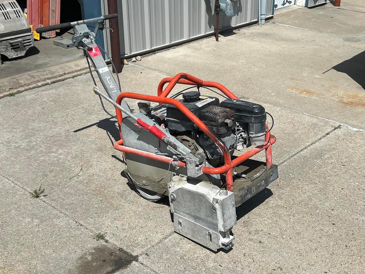 Husqvarna Soff-cut 2000 Concrete Saw