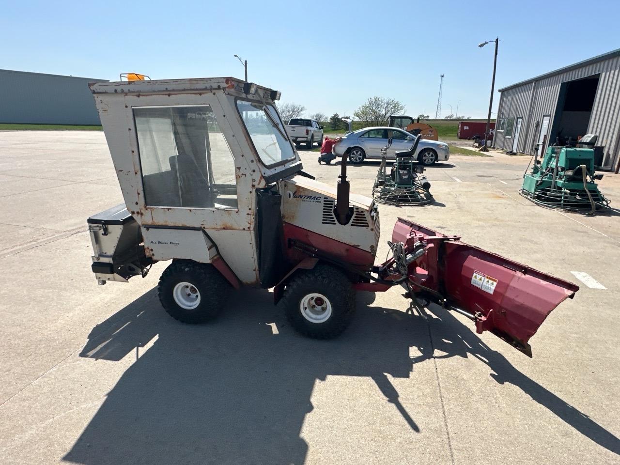 1999 Ventrac 4000 Tractor